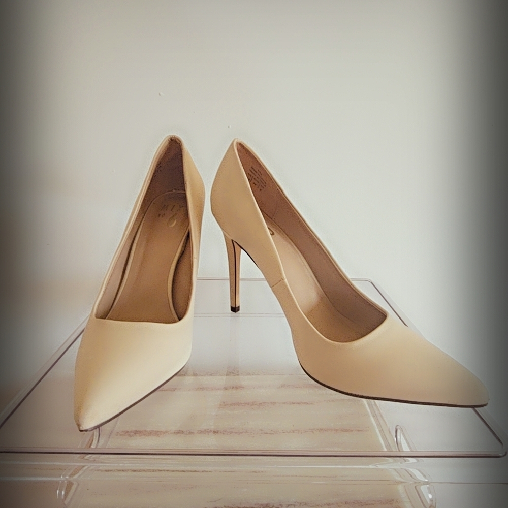 Mix No. 6 Cream Heels